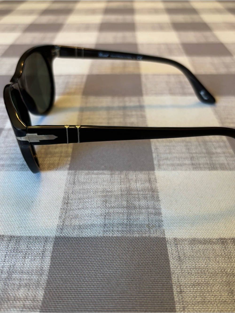 Persol Black Frame Sunglasses with Dark Green Lenses - Classic Oval - Picture 3 of 6